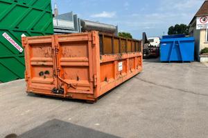 CONTAINER SCARRABILE USATO A CIELO APERTO