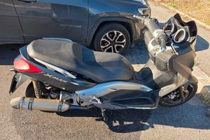 YAMAHA XMAX 125 2010