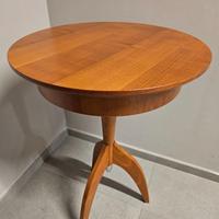 tavolino rotondo in ciliegio