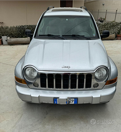 Jeep liberty 2.8 CRD limited