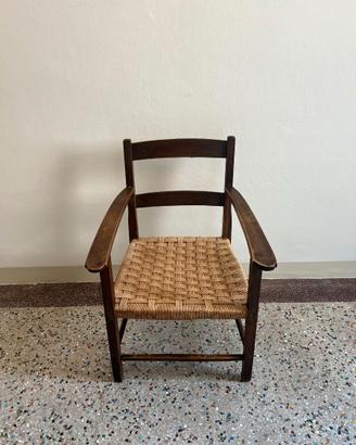 Poltroncina intrecciata vintage anni 50 in legno