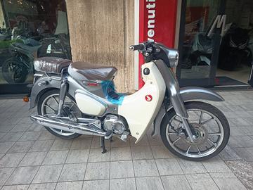 Honda Super Cub ABS 2026 inizi a pagare dopo 4 mes