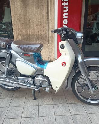 Honda Super Cub ABS 2026 inizi a pagare dopo 4 mes