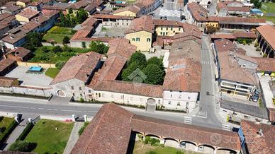 CASA INDIPENDENTE A OFFLAGA