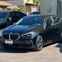 BMW 116d 5p. Business Advantage FARI CAR PLAY