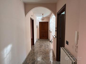 Ampio quadrilocale in centro paese