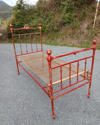 letto in ferro battuto
