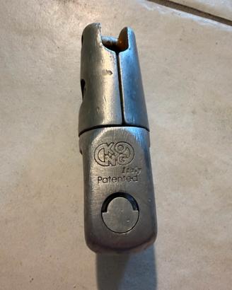 Giunto girevole acciaio inox Kong 2000 kg.