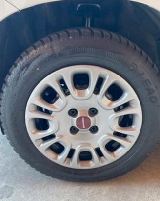 Cerchi e gomme fiat panda r14 incluso copricerchi