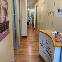 Cabina estetica e postazione onicotecnica