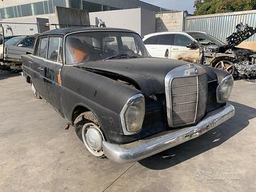 Mercedes Classe S W111 Benz 4 cilindri carburatore
