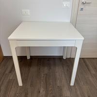 Tavolo allungabile in legno
