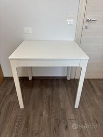 Tavolo allungabile in legno