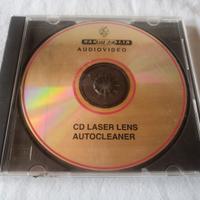 Autopulitore interno per lettore CD