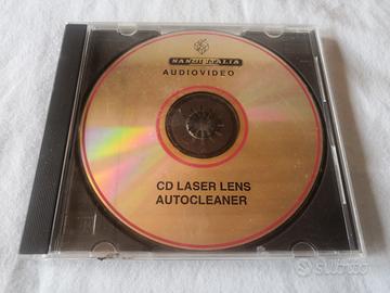 Autopulitore interno per lettore CD