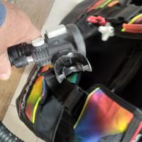 hobbi tuta sub giubbotto salvataggio portabombola