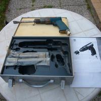 Scalpello pneumatico BOSCH , pratico e leggero