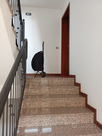 Camera con salotto ,cucina, bagno privato