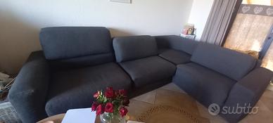 Divano angolare in stoffa