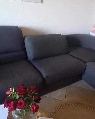 Divano angolare in stoffa