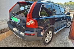 VOLVO XC90 USATA ANNO 2004
