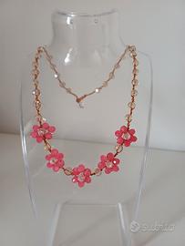 Collana con 5 fiori