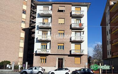 3 LOCALI IN CORSO GIUSEPPE GARIBALDI