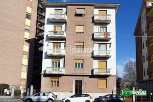 3 LOCALI IN CORSO GIUSEPPE GARIBALDI