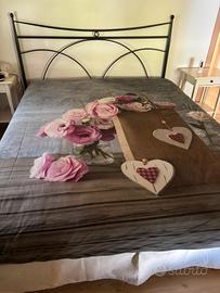 Letto matrimoniale in ferro