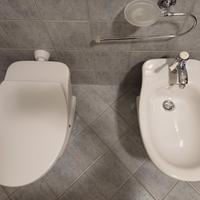 Sanitari Laufen ceramica bianca