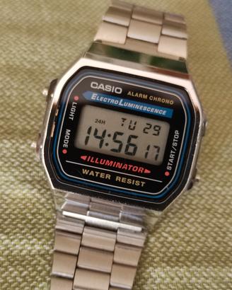 orologio Casio digitale 