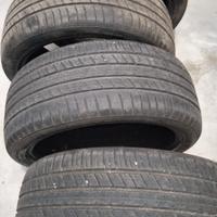 gomme 255/40/20