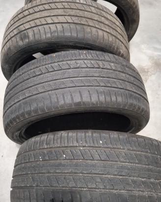 gomme 255/40/20