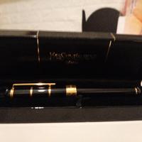 Penna stilografica Yves Saint Laurent Collection –
