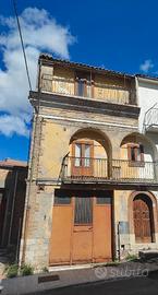 Casa indipendente praticamente regalata.