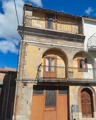 Casa indipendente praticamente regalata.