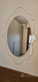Specchio con cornice in plexiglass