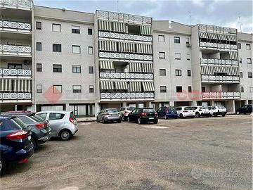 Box/Posto auto Bari [box16napoliVRG] (Fesca)