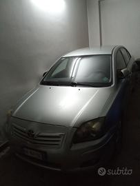 TOYOTA Avensis 2.2 D-4D 16V