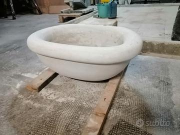 antica acquasantiera