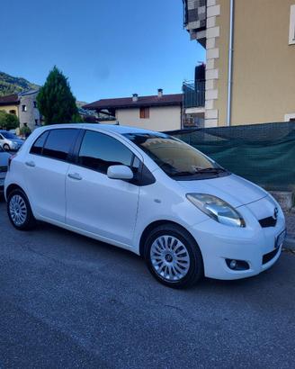 Toyota yaris 1.3 benzina 101 cv