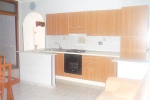 Trilocale con doppi servizi e terrazzo