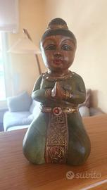 Statuetta decorativa in legno dalla Thailandia