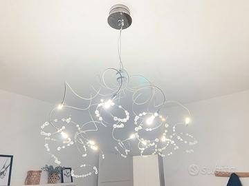 Lampadario moderno con cristalli  elegante
