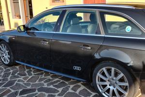audi a 4  s. line