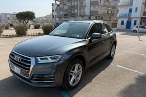 Audi Q5 40 Quattro  S Line Interno/Esteno 190CV