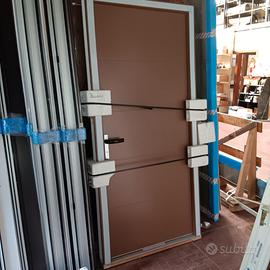 PORTONCINO D'INGRESSO FINSTRAL