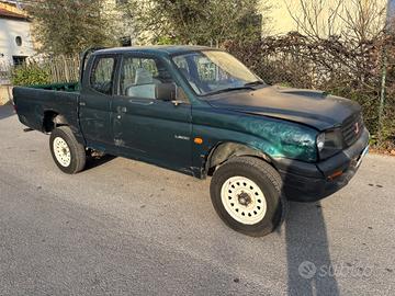 Mitsubishi L200 2.5 TDI 4WD Club Cab