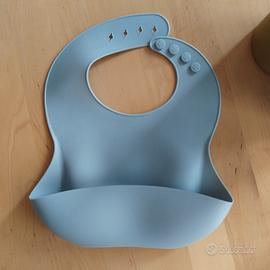 Bavaglino svezzamento in silicone con tasca