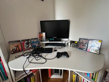 Ps2slim+ giochi+ monitor FULL HD + scrivania